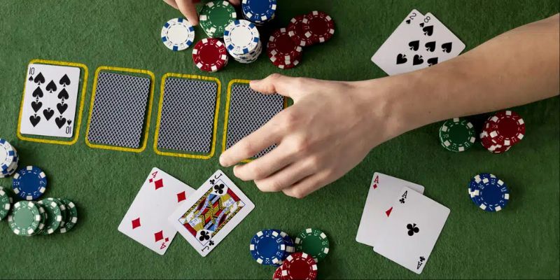 Luật chơi Poker chi tiết nhà cái uy tín SHBET